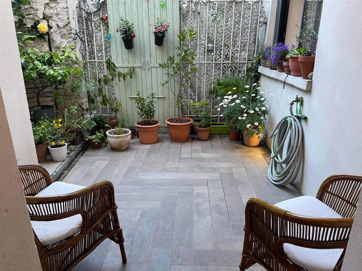 Appartement Au Centre De La Venise Provencale L'Isle-sur-la-Sorgue Exterior photo