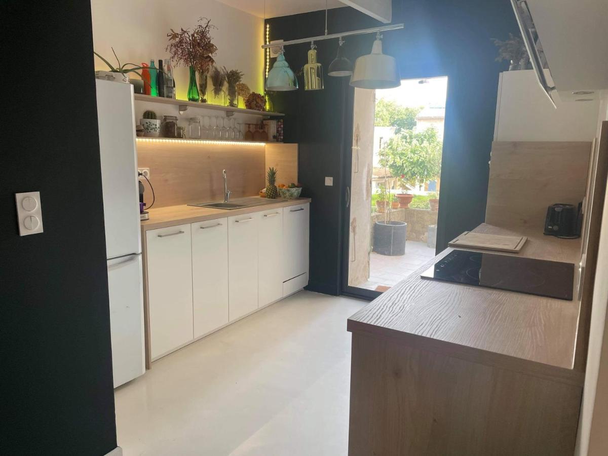 Appartement Au Centre De La Venise Provencale L'Isle-sur-la-Sorgue Exterior photo